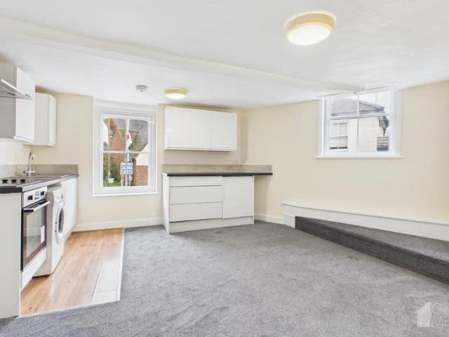 Flat for rent in Roydon, Epping Forest