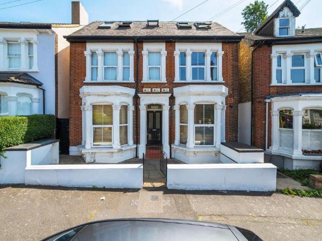 Flat for rent in London Borough of Croydon, Upper Norwood