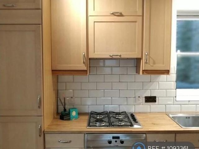 Apartment for rent in St Margarets, Greater London