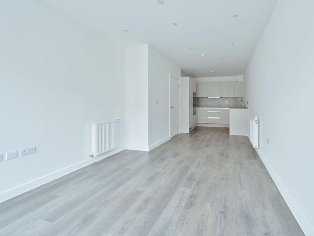 Apartment for rent in Watford Rural, Batchworth