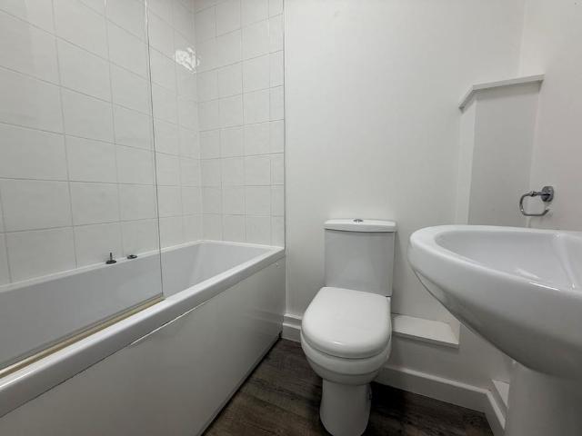 Apartment for rent in St James, Sandown Park