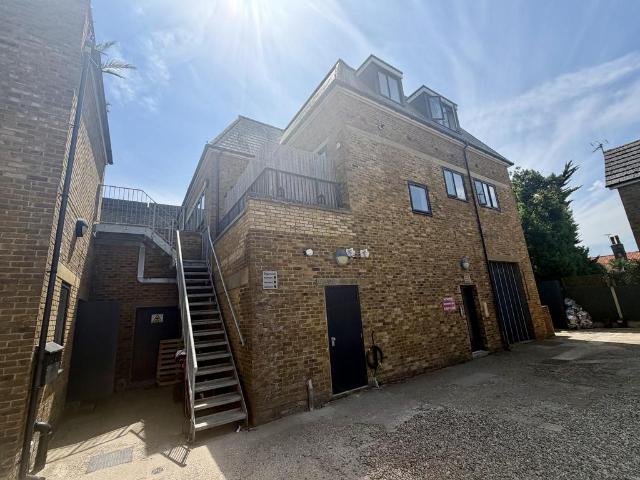 Flat for rent in Birchington, Acol
