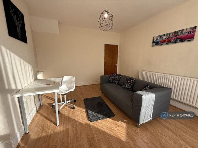 Apartment for rent in Highfields, Old Wharf