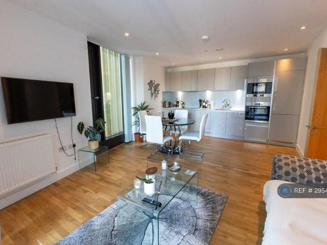 Apartment for rent in London Borough of Lewisham, Ladywell