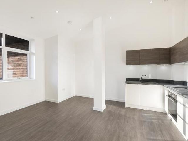 Apartment for rent in Heol-las, Surrey