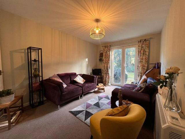 Apartment for rent in Uckfield, Cross In Hand