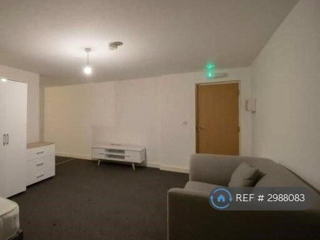Apartment for rent in Eightlands, Dewsbury