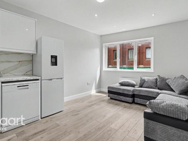Flat for rent in Badgers Dene, Grays