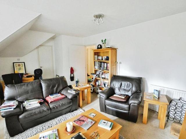 Apartment for rent in St Albans, Five Acres