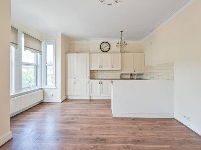 Flat for rent in Barnet, East Barnet