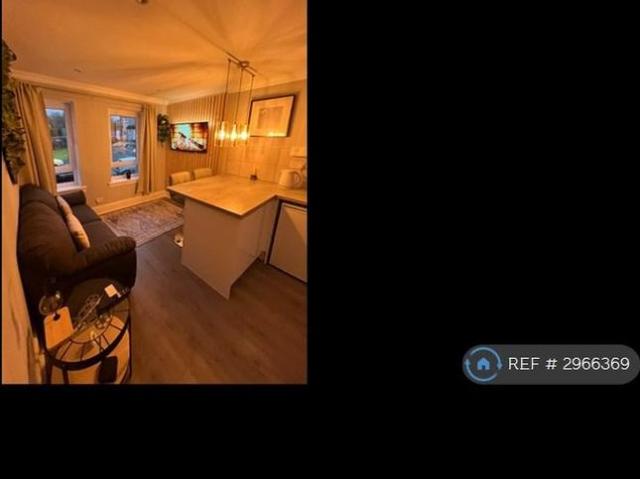 Apartment for rent in West Craigs, Scotland