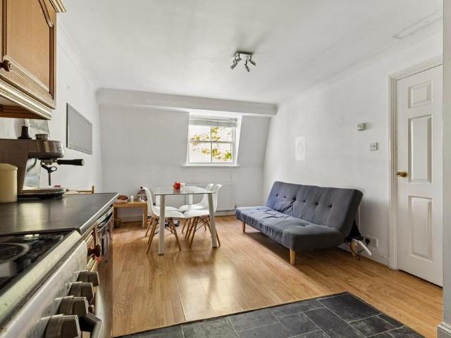Apartment for rent in Saint Giles, Bloomsbury