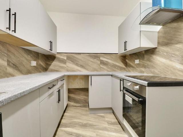 Apartment for rent in Blackfen, Greater London
