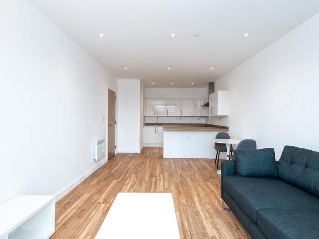 Apartment for rent in Brompton, Gillingham
