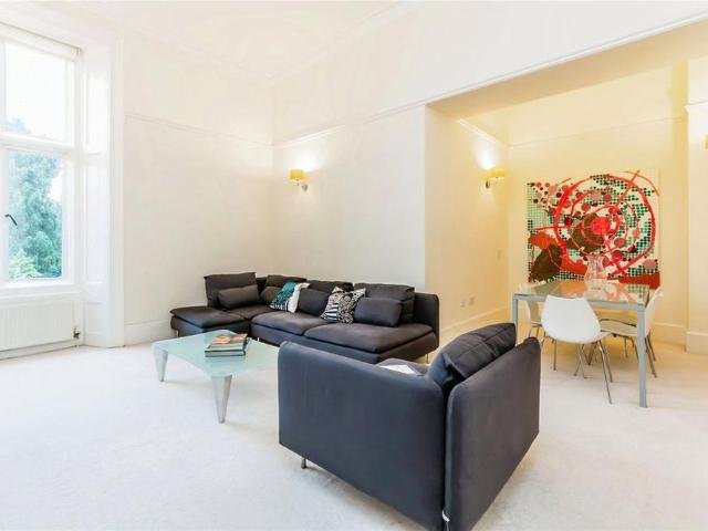 Apartment for rent in Red Hill, Surrey