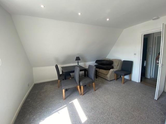 Apartment for rent in Plasnewydd, Falcon Lodge