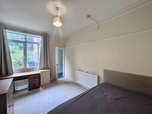 Room for rent in Gravelly Hill, West Midlands