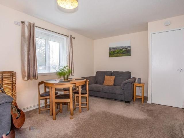 Apartment for rent in Reigate, Reigate and Banstead