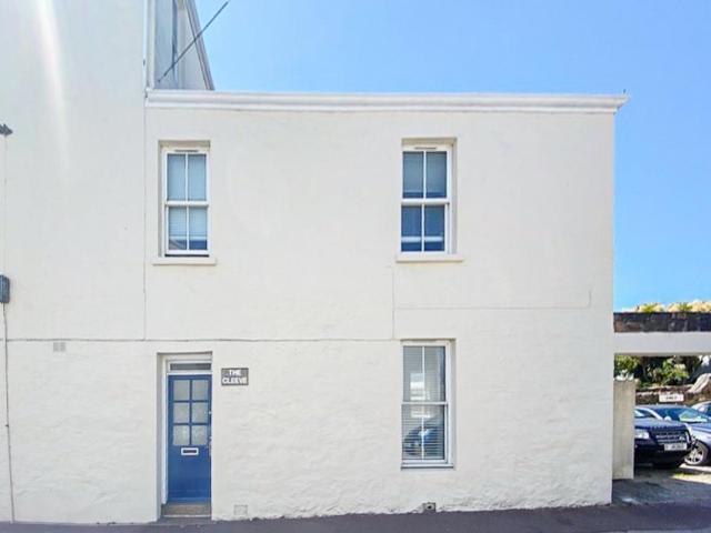 Flat for rent in St Helier