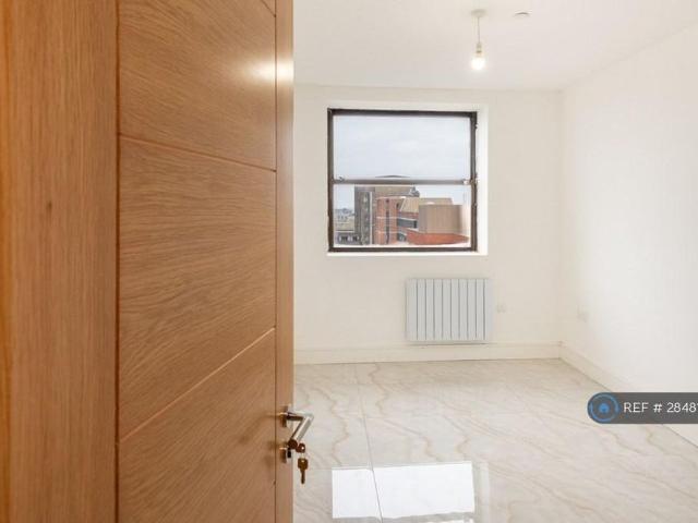 Apartment for rent in Rodbourne, Swindon