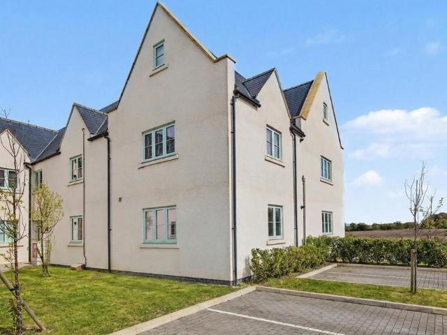 Flat for rent in Fossebridge, Gloucestershire