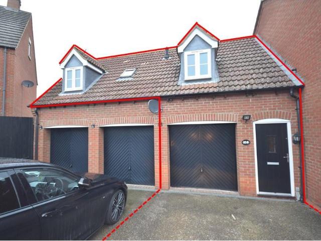 Flat for rent in Desborough