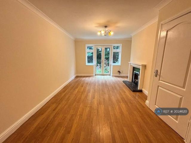 Apartment for rent in Lee Bank, Greater Manchester