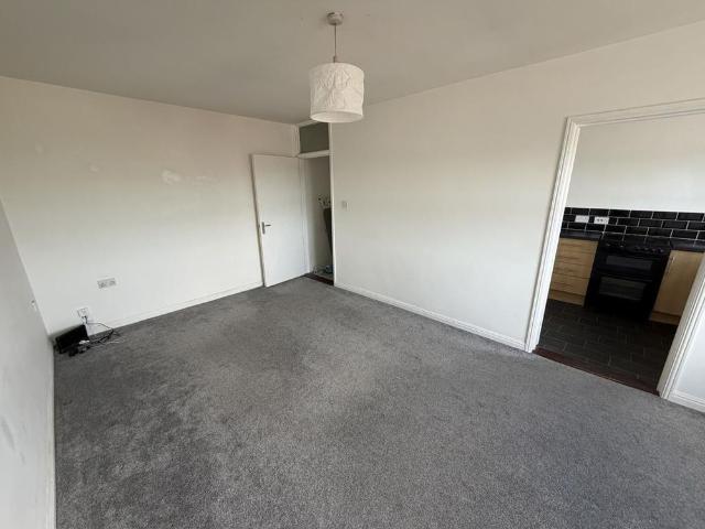 Apartment for rent in Nangreaves, Wales
