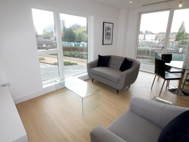 Flat for rent in London Borough of Croydon, Selhurst