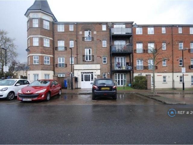 Flat for rent in Lower Edmonton, Edmonton
