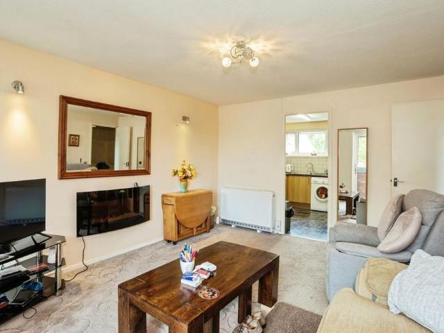Apartment for rent in Elmfield, Leicestershire