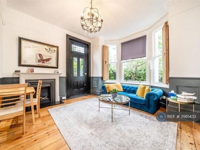 Apartment for rent in London Borough of Richmond upon Thames, Greater London