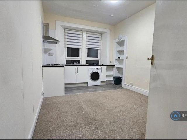 Flat for rent in Charleston, Glenburn