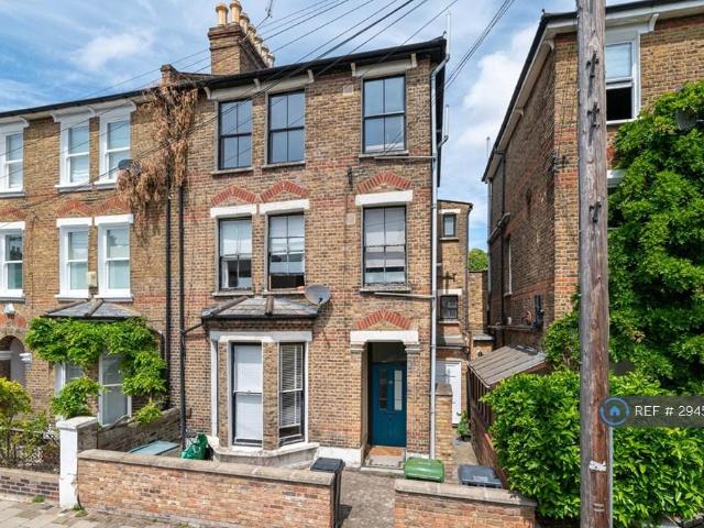 Flat for rent in Brixton, Greater London