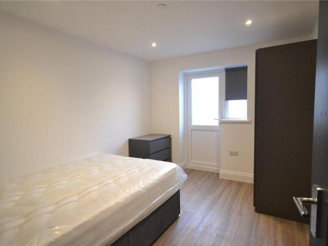 Apartment for rent in Falcon Lodge, Wales