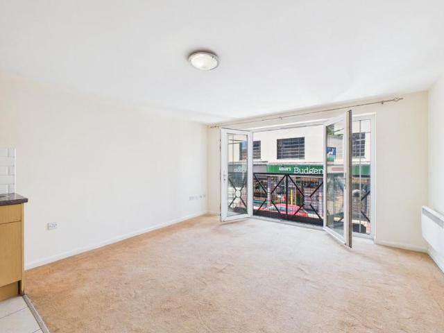 Flat for rent in Farnborough, Hampshire