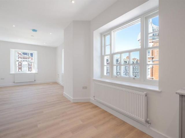 Apartment for rent in Muswell Hill, Greater London