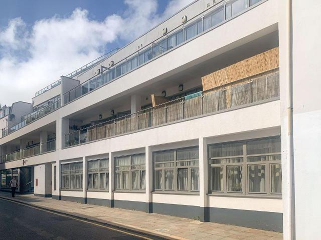 Flat for rent in St Helier, Greater London