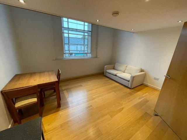 Apartment for rent in Headington Shops, The Slade
