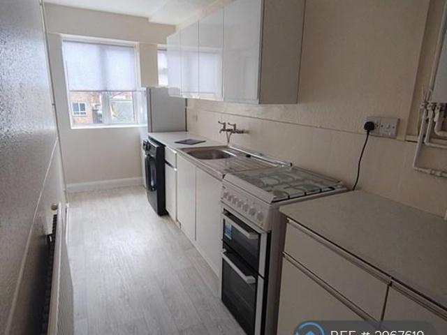 Flat for rent in Daws Hill, Cressex
