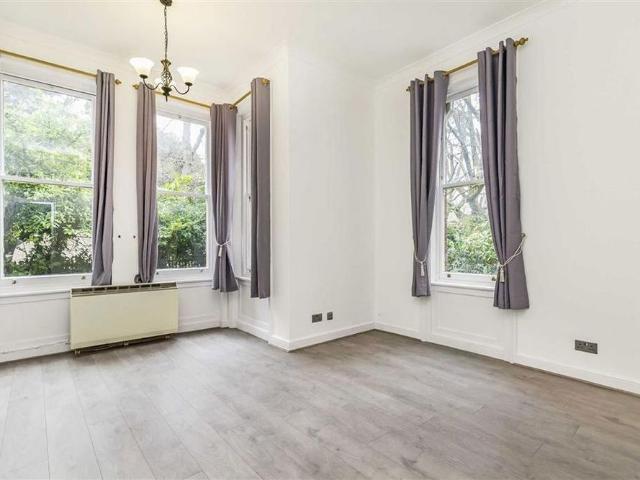 Apartment for rent in Kew, Greater London