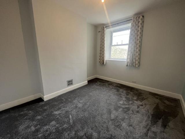 Apartment for rent in Pennycomequick, Mount Wise