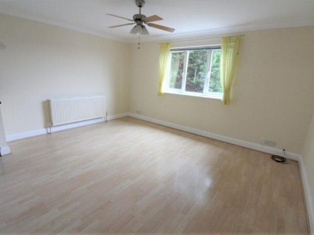 Apartment for rent in New Southgate, Greater London