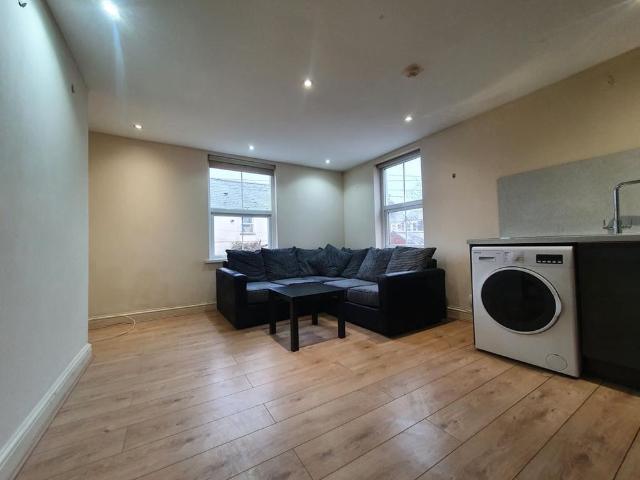Apartment for rent in Castle Quarter, Falcon Lodge