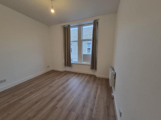 Apartment for rent in Callendar Park, Scotland