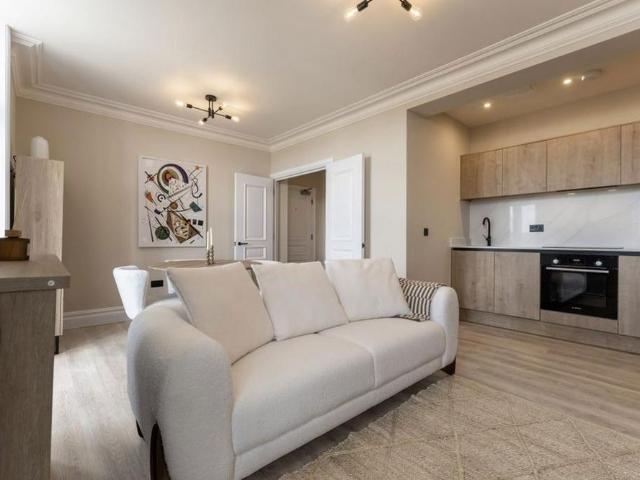 Apartment for rent in East Cliff, Acol