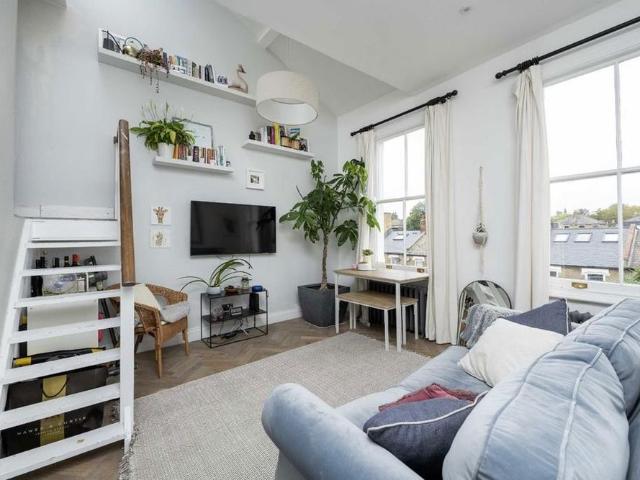 Apartment for rent in Archway, Greater London