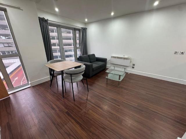 Apartment for rent in The Park, City of Nottingham
