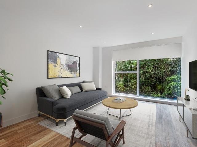 Flat for rent in Bromley, Plaistow