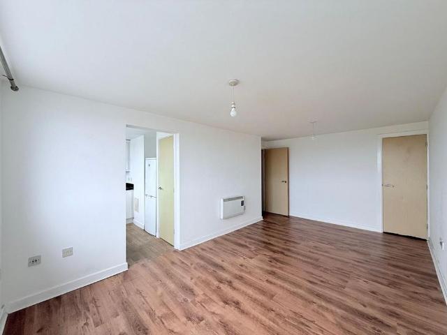 Apartment for rent in Lenton Abbey, Haddon